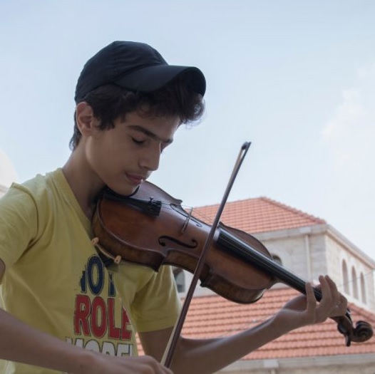 New film to tell story of Syrian boy given violin by Oxford