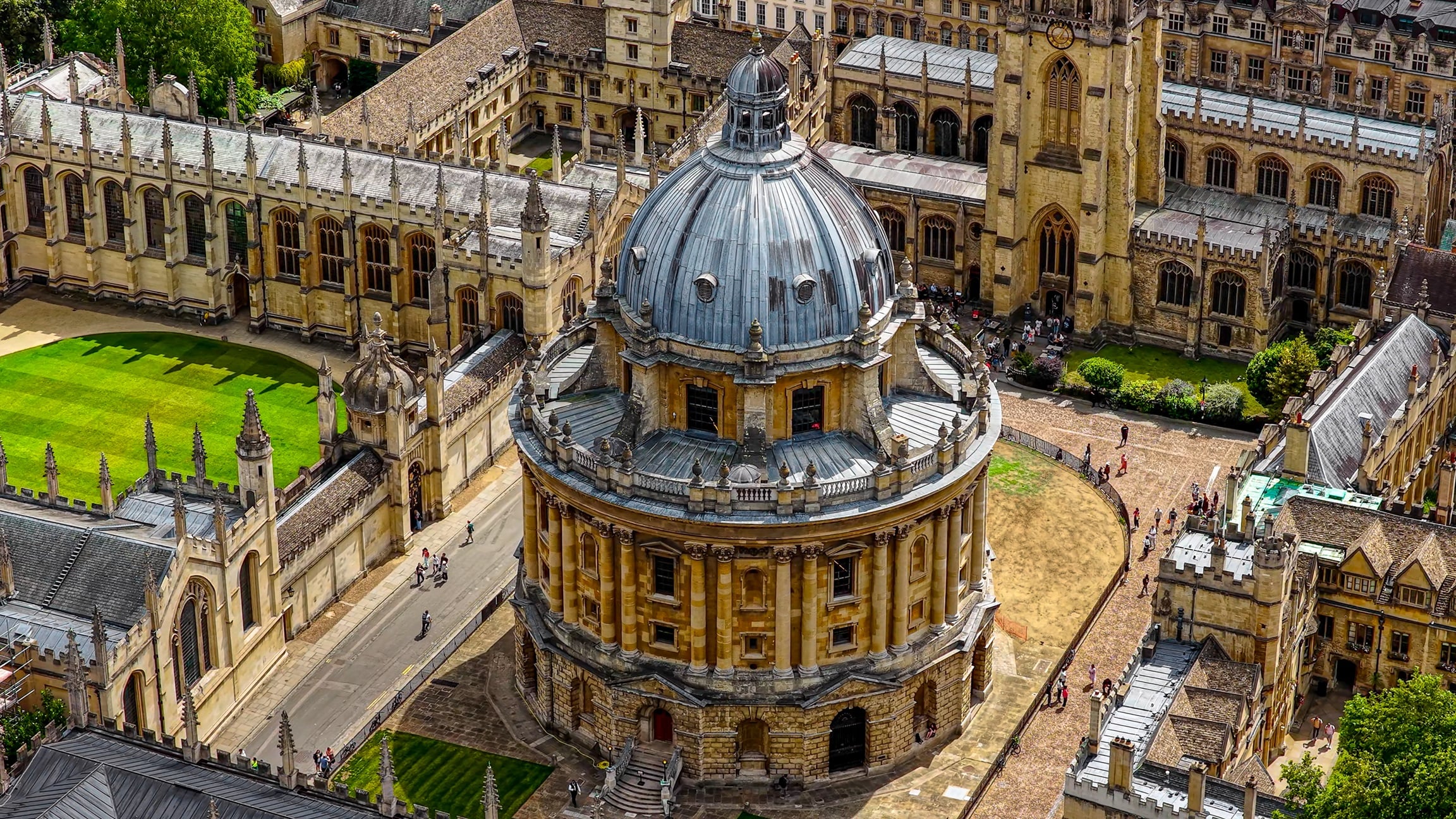Oxford tops Medicine and Computer Science rankings