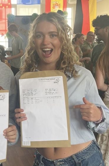 Amelie studied for her A-levels at Seaford Head Sixth Form