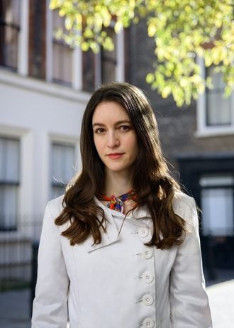 Head and shoulders image of Dr Julia Ebner for Find an Expert