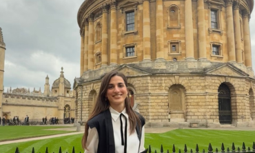 Oxford student Doruntina Aruqaj in front of the Radcliffe Camera